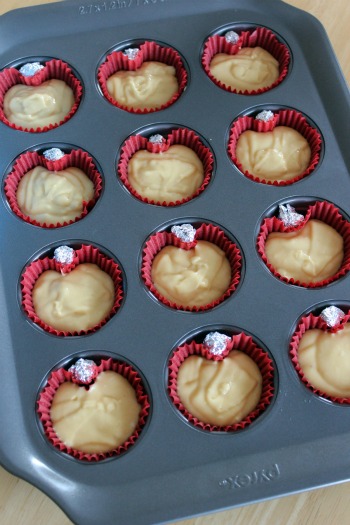cupcake-batter-shaped-into-apples.jpg