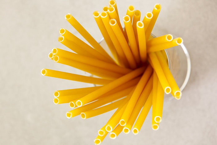 pasta-straws-reduce-plastic-waste-italy-bars-3-5d9c4ea4ebef9_700.jpg